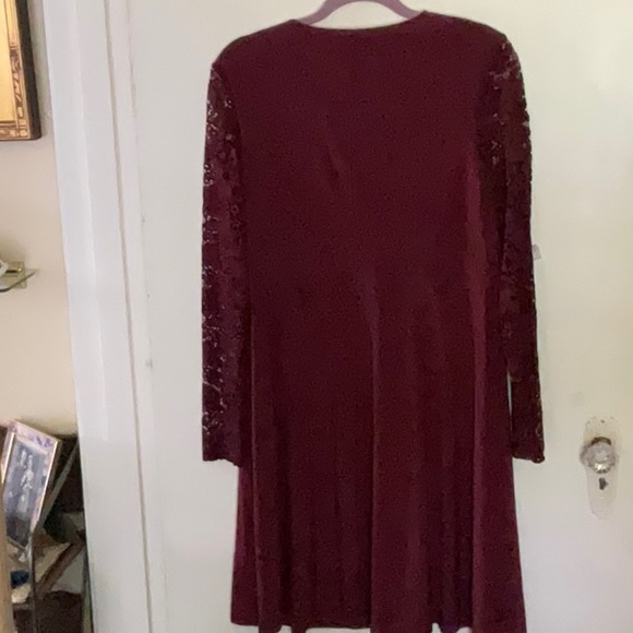 DRESS BARN Beyond Ashley Lace Sleeves Dress Large - Picture 4 of 4